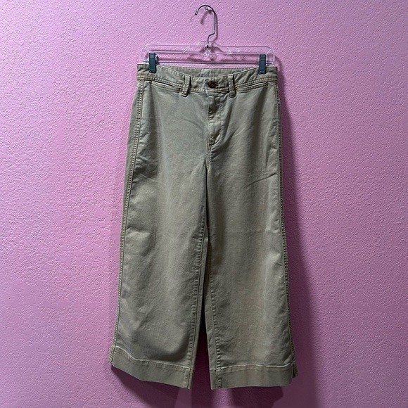 GAP Women’s Khaki Wide Leg Crop Pants Size 6 Petite - Picture 1 of 6